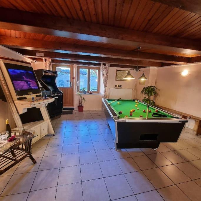 Gite Eglantine 2 A 6 Personnes Avec Spa Et Salle De Jeux Dans La Residence Ventron Ngoại thất bức ảnh